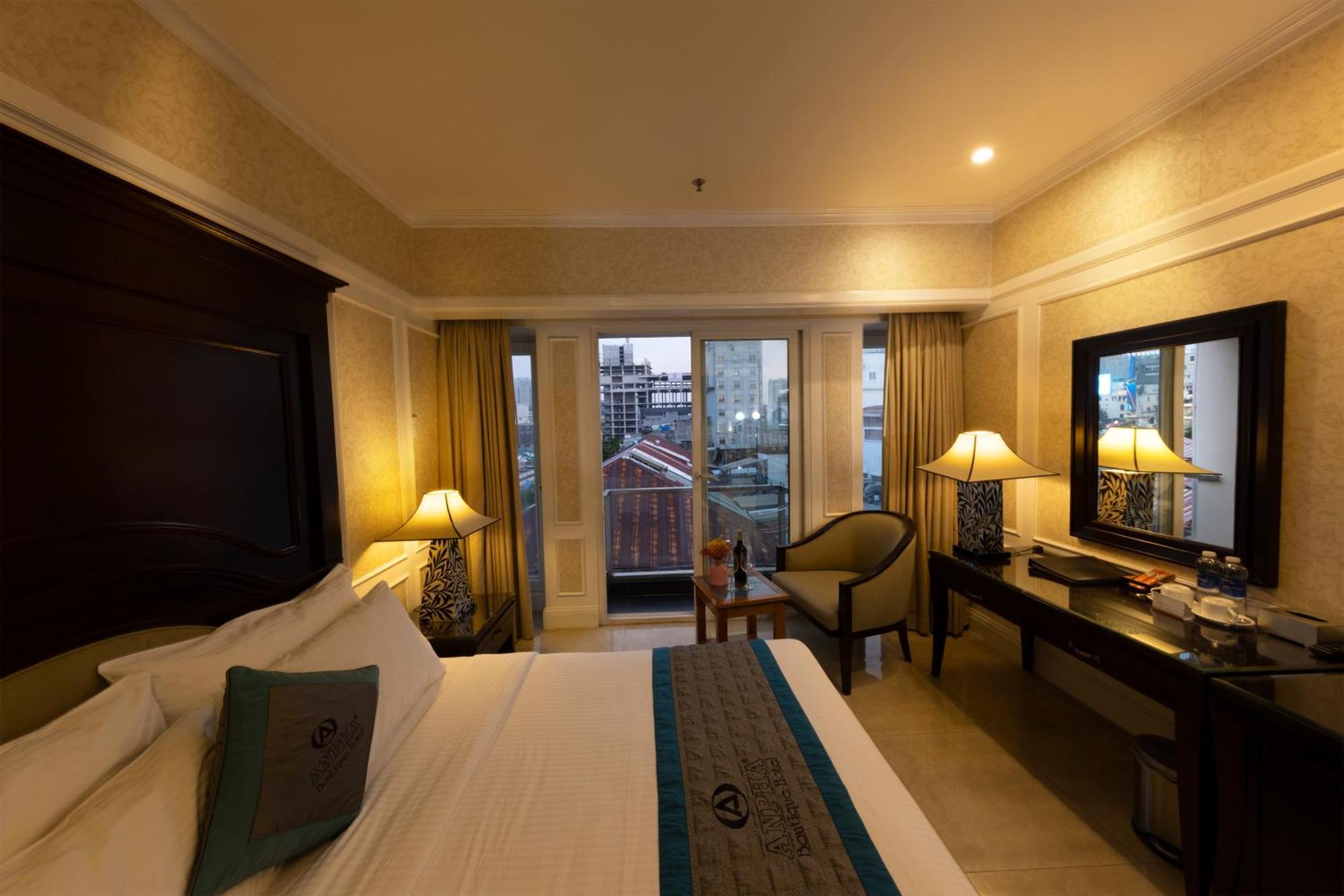 Anpha Boutique Hotel Хошимин Екстериор снимка