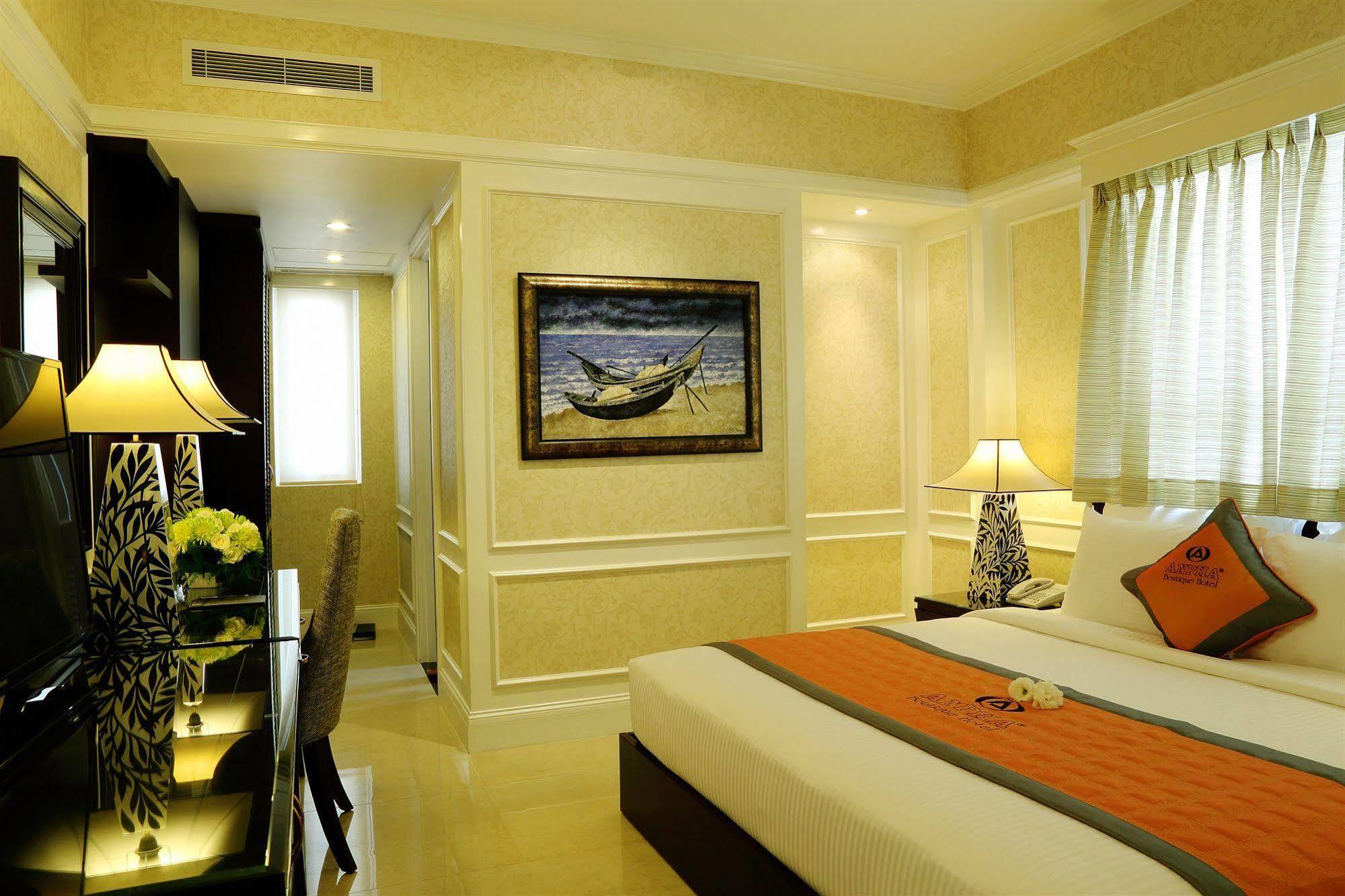Anpha Boutique Hotel Хошимин Екстериор снимка