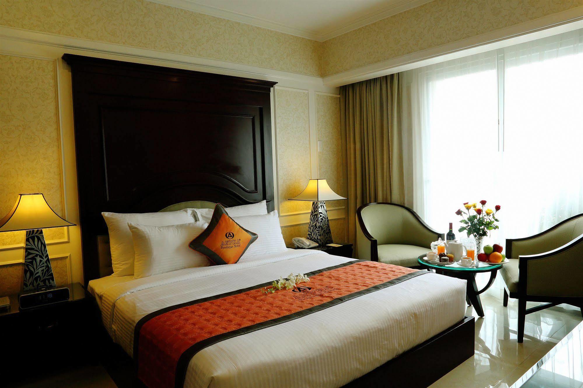 Anpha Boutique Hotel Хошимин Екстериор снимка